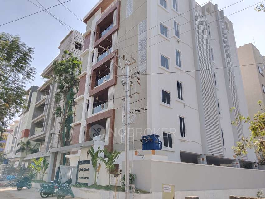4 BHK Flat In Vista Grandeur For Sale  In Madhapur