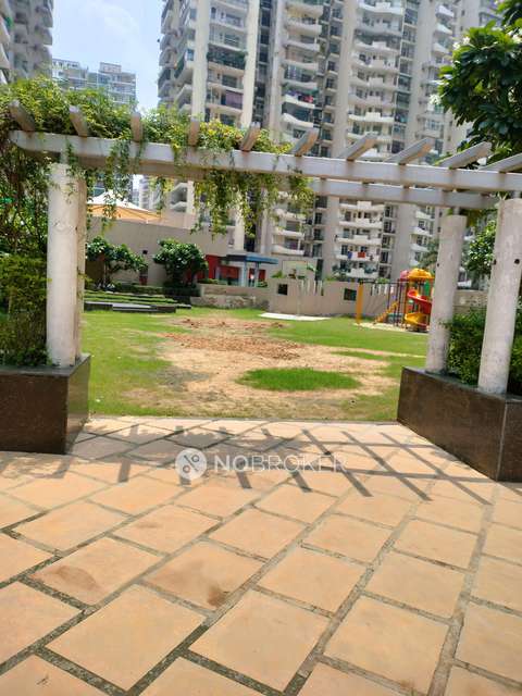 2 BHK Flat In Crossing Republik For Sale  In Crossings Republik