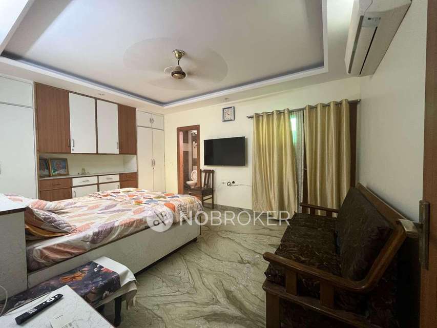 4 BHK House for Rent  In  Paschim Vihar