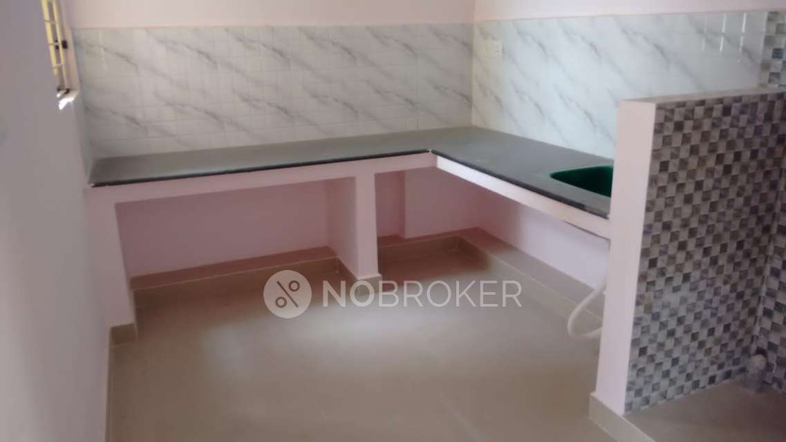 2 BHK Flat In Amarprakash Temple Waves, Kundrathur For Sale  In Kundrathur