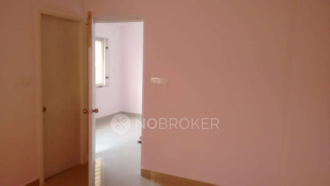 2 BHK Flat In Amarprakash Temple Waves, Kundrathur For Sale  In Kundrathur