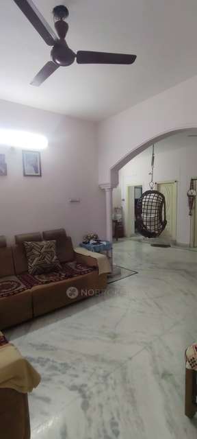 2 BHK Flat In Vaishnavi Classic Towers For Sale  In Sainikpuri