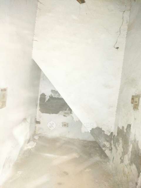 Shop in Dwarka, Delhi for sale 