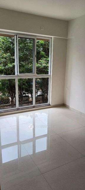 2 BHK Flat In Godrej Tranquil For Sale  In Kandivali East