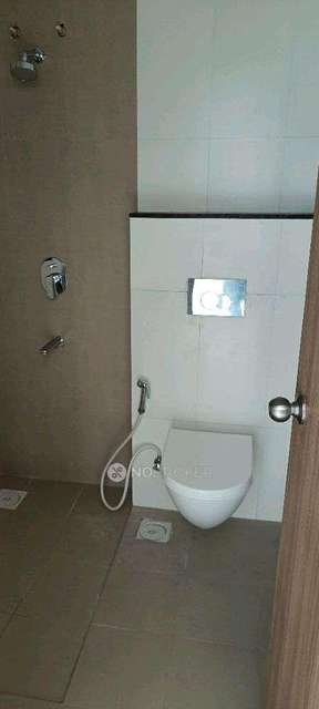 2 BHK Flat In Godrej Tranquil For Sale  In Kandivali East