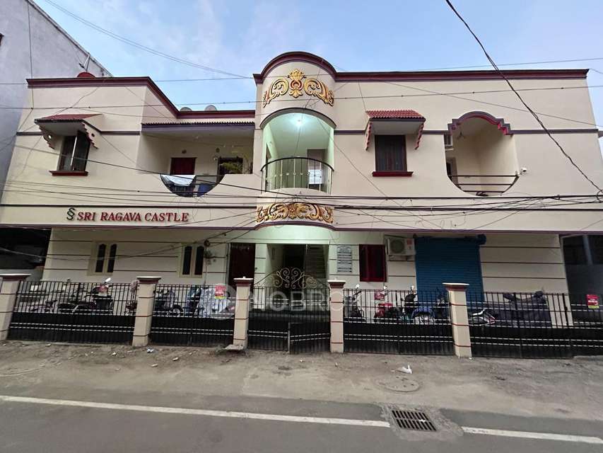 2 BHK Flat In Sri Ragava Castle For Sale  In Balaji Nagar