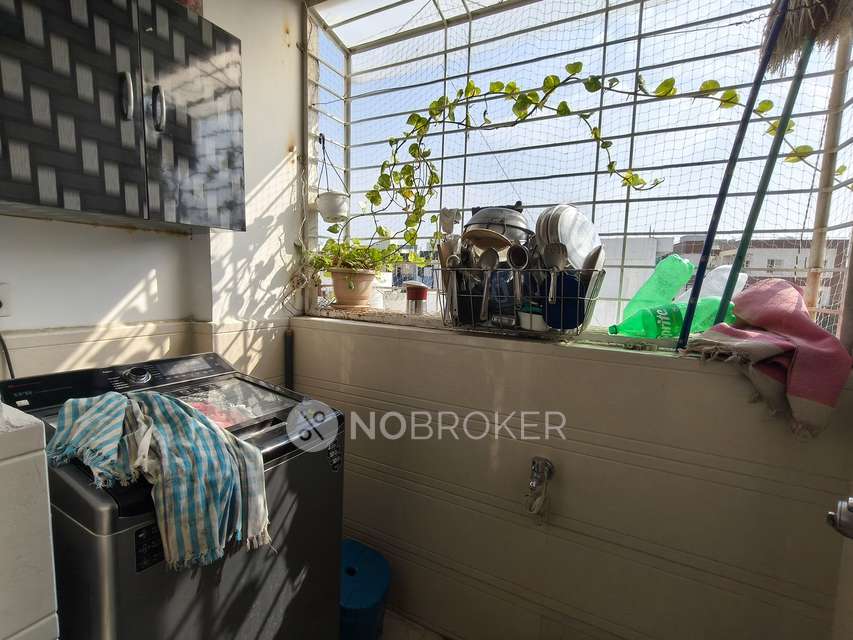 2 BHK Flat In Saravana Residency Puppalguda For Sale  In Puppalguda