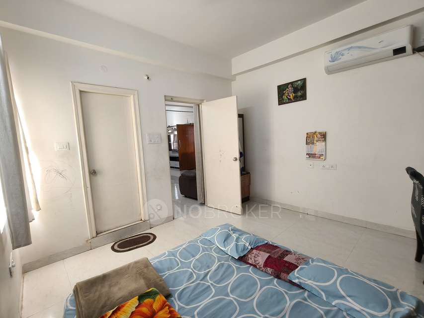 2 BHK Flat In Saravana Residency Puppalguda For Sale  In Puppalguda