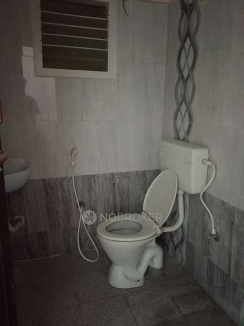 2 BHK Flat In Sri Ram  For Sale  In Rkv Avenue Park