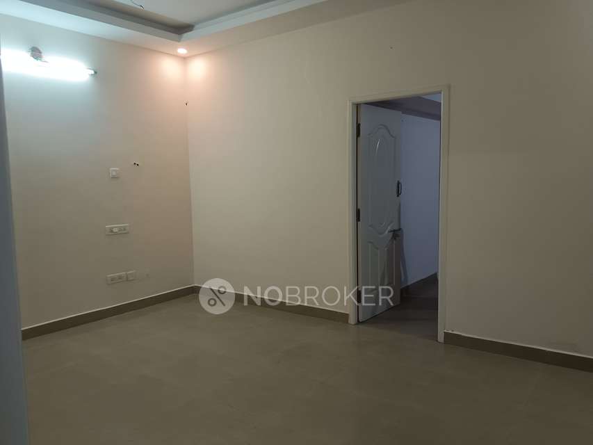 2 BHK Flat In Sri Ram  For Sale  In Rkv Avenue Park