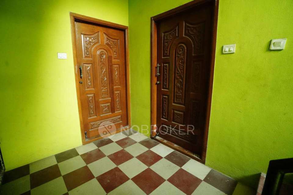 2 BHK Flat In Sri Ram  For Sale  In Rkv Avenue Park