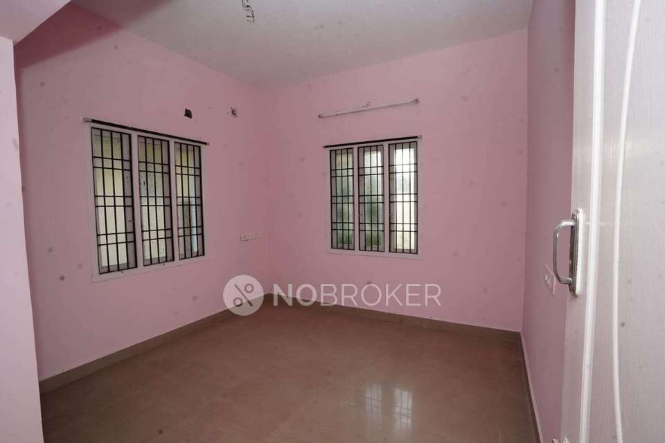 2 BHK Flat In Sri Ram  For Sale  In Rkv Avenue Park
