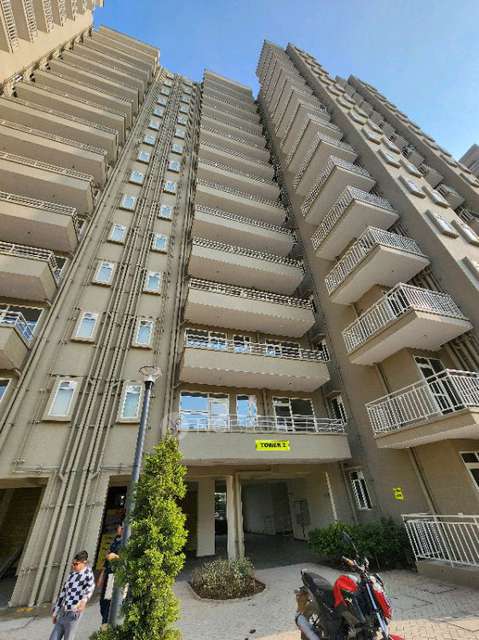 3 BHK Flat In Pyramid Altia For Sale  In Sector 70