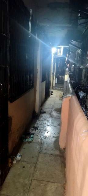 1 BHK Flat In Hakim Mamzil For Sale  In Bandra East