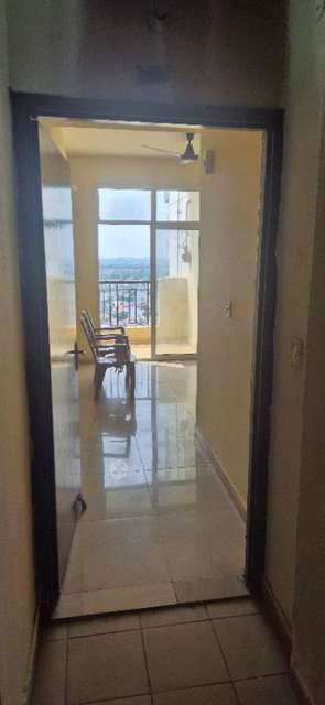 3 BHK Flat In Mahagun Puram For Sale  In Ghaziabad