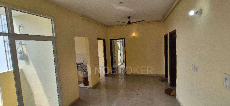 3 BHK Flat In Mahagun Puram For Sale  In Ghaziabad