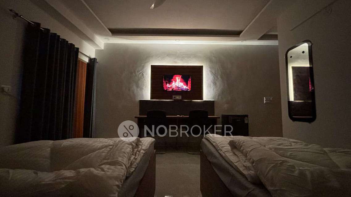 PG for Girls in Sector 126