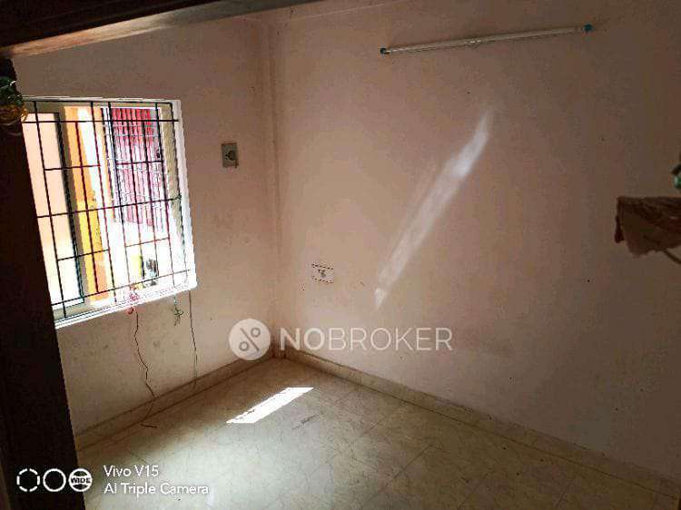 2 BHK Flat In Apartment For Sale  In Urapakkam- Near Tea Kadai