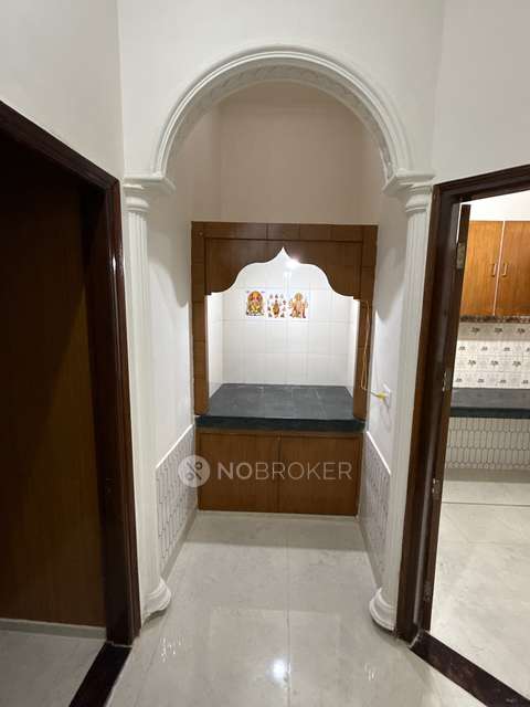 2 BHK House for Rent  In Sector 33