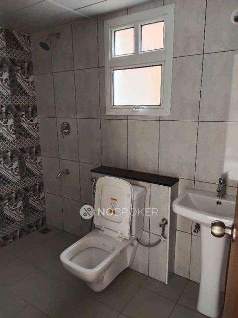 2 BHK Flat In Presrige Finburry Park For Sale  In Gummanahalli