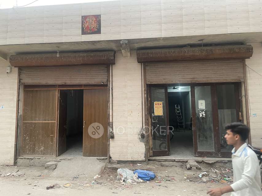 Godown/Warehouse in Kakrola, Delhi for Rent 