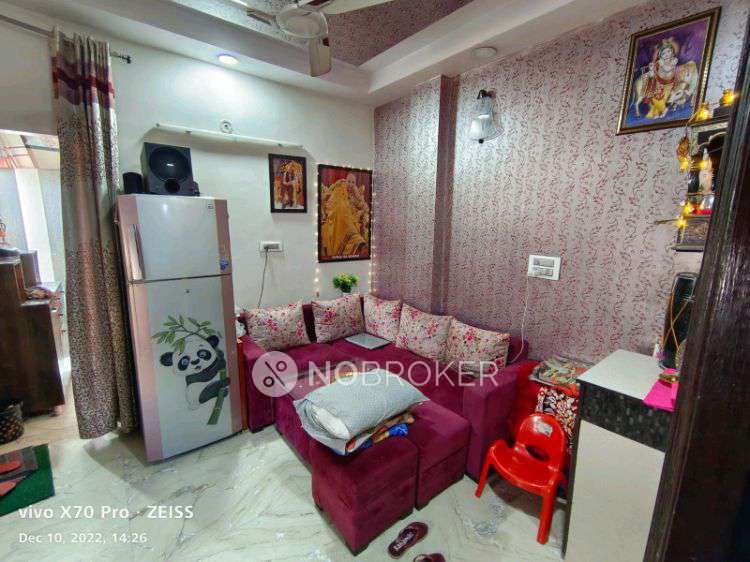 2 BHK Flat In Standlone Building For Sale  In Rohini