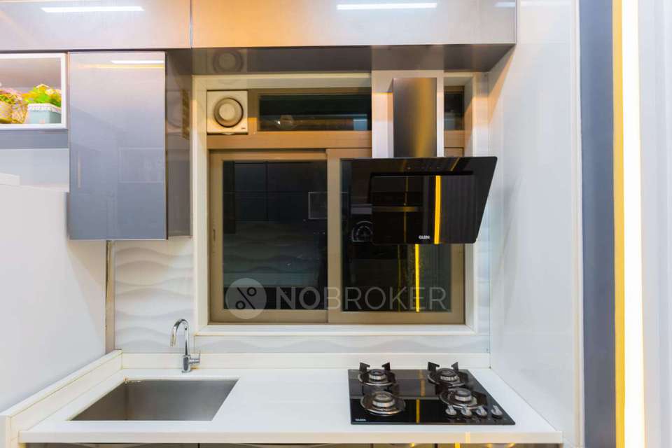 2 BHK Flat In Auris Serenity For Sale  In Malad West