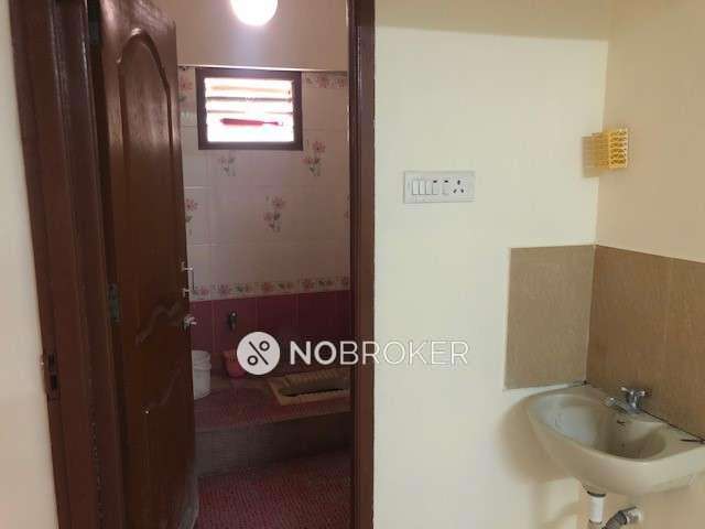 2 BHK Flat In Sree Nanthanar Flats For Sale  In  Medavakkam