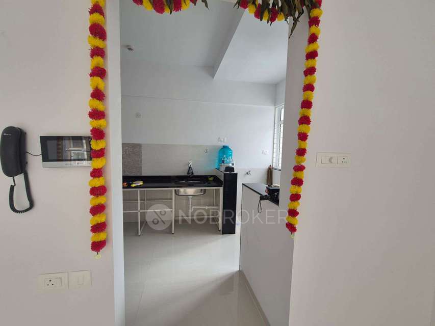 Single Room for Female In 2 BHK  In Pethkar Siyona In  Punawale