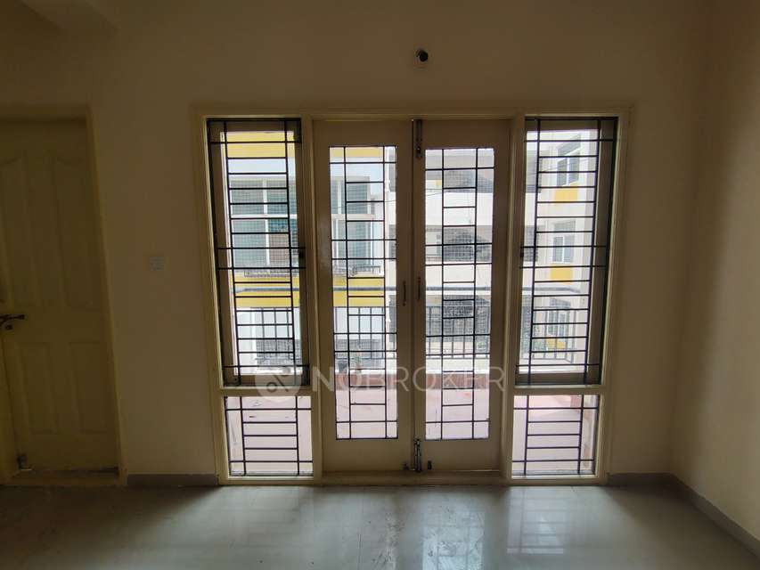 2 BHK Flat In Lotus Petals,  For Sale  In Bannerghatta Road, 