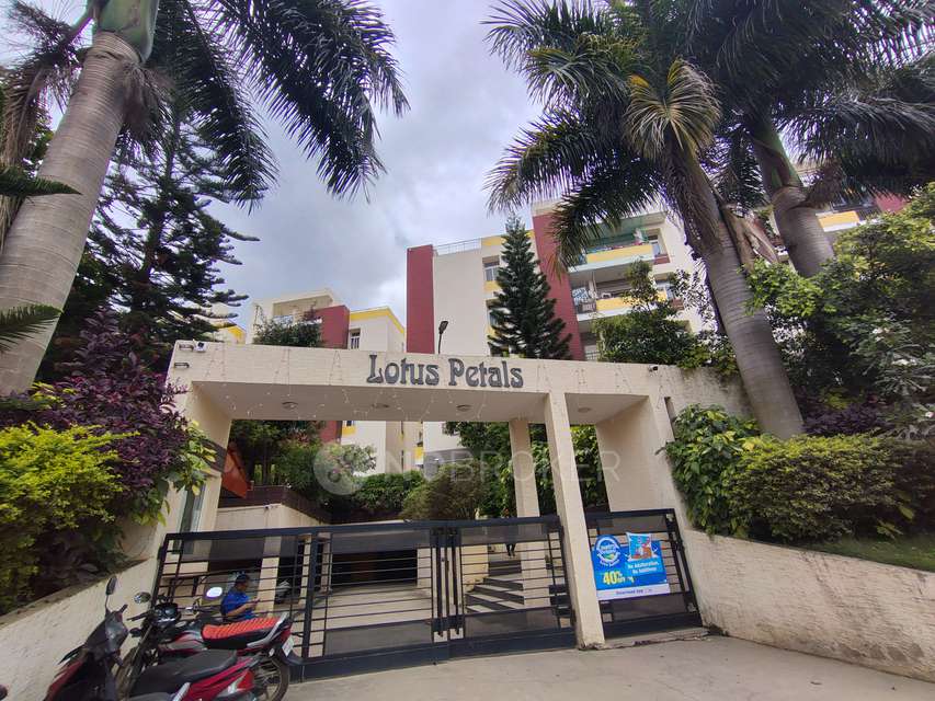 2 BHK Flat In Lotus Petals,  For Sale  In Bannerghatta Road, 