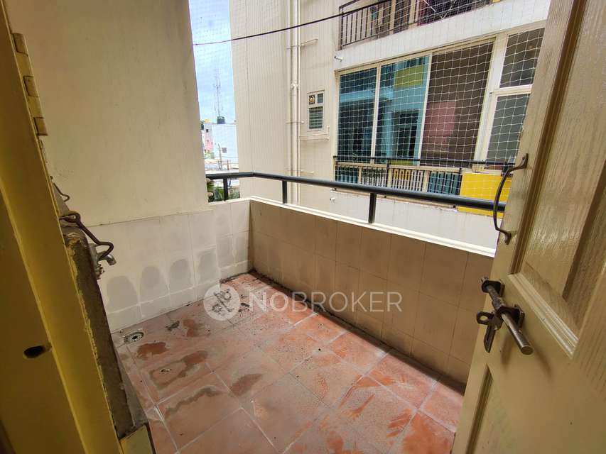 2 BHK Flat In Lotus Petals,  For Sale  In Bannerghatta Road, 