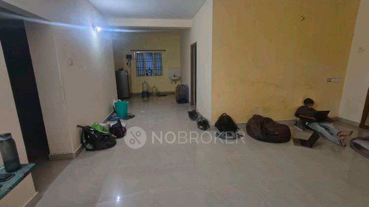 Single Room for Male In 3 BHK  In Vip Homes In W6rq+vx6, Mettukuppam, Thoraipakkam, Chennai, Tamil Nadu 600097, India