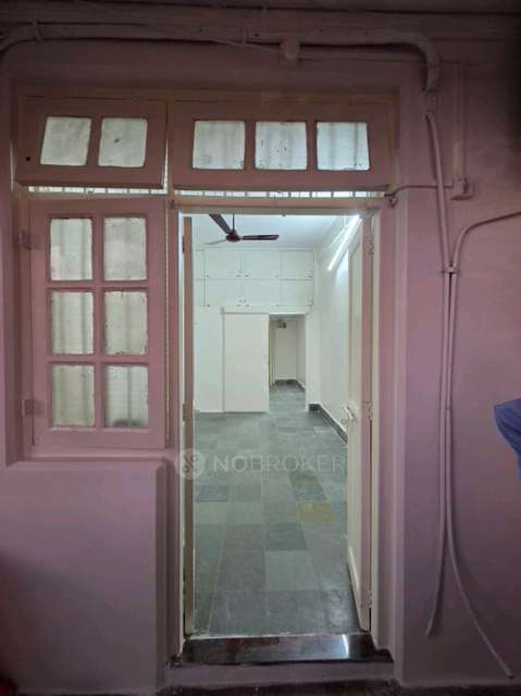 1 RK Flat In Biradar Manzil for Rent  In Dadar East