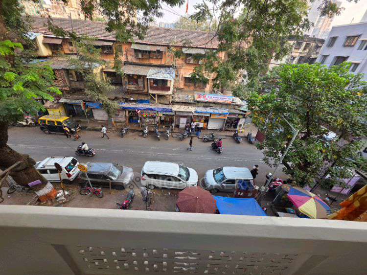 1 RK Flat In Biradar Manzil for Rent  In Dadar East