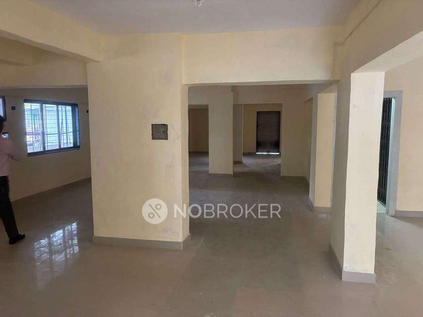 Shop in Dadar West, Mumbai for sale 