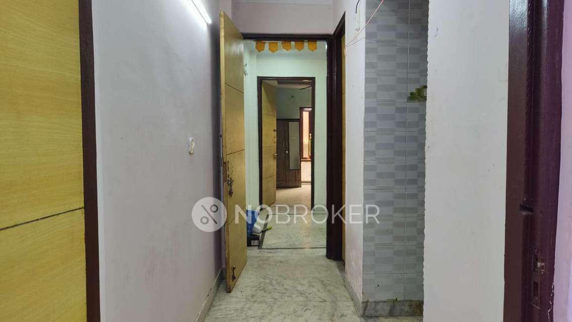 2 BHK Flat For Sale  In Baljit Nagar