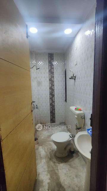 2 BHK Flat For Sale  In Baljit Nagar