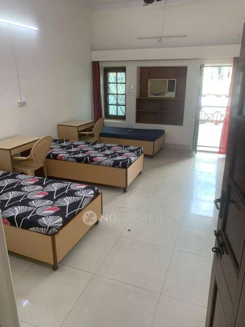 PG for Girls in Roop Nagar