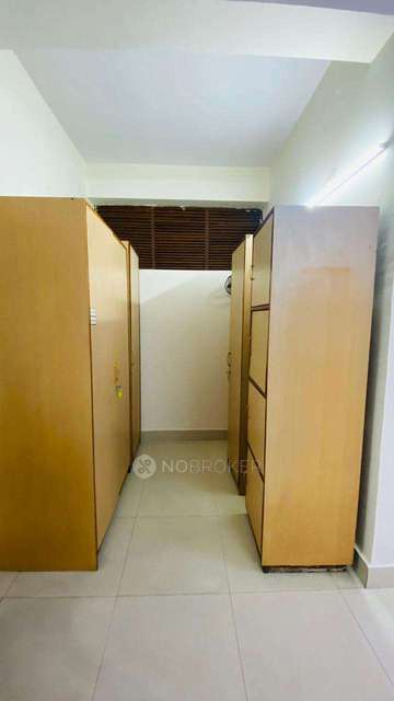 PG for Girls in Roop Nagar