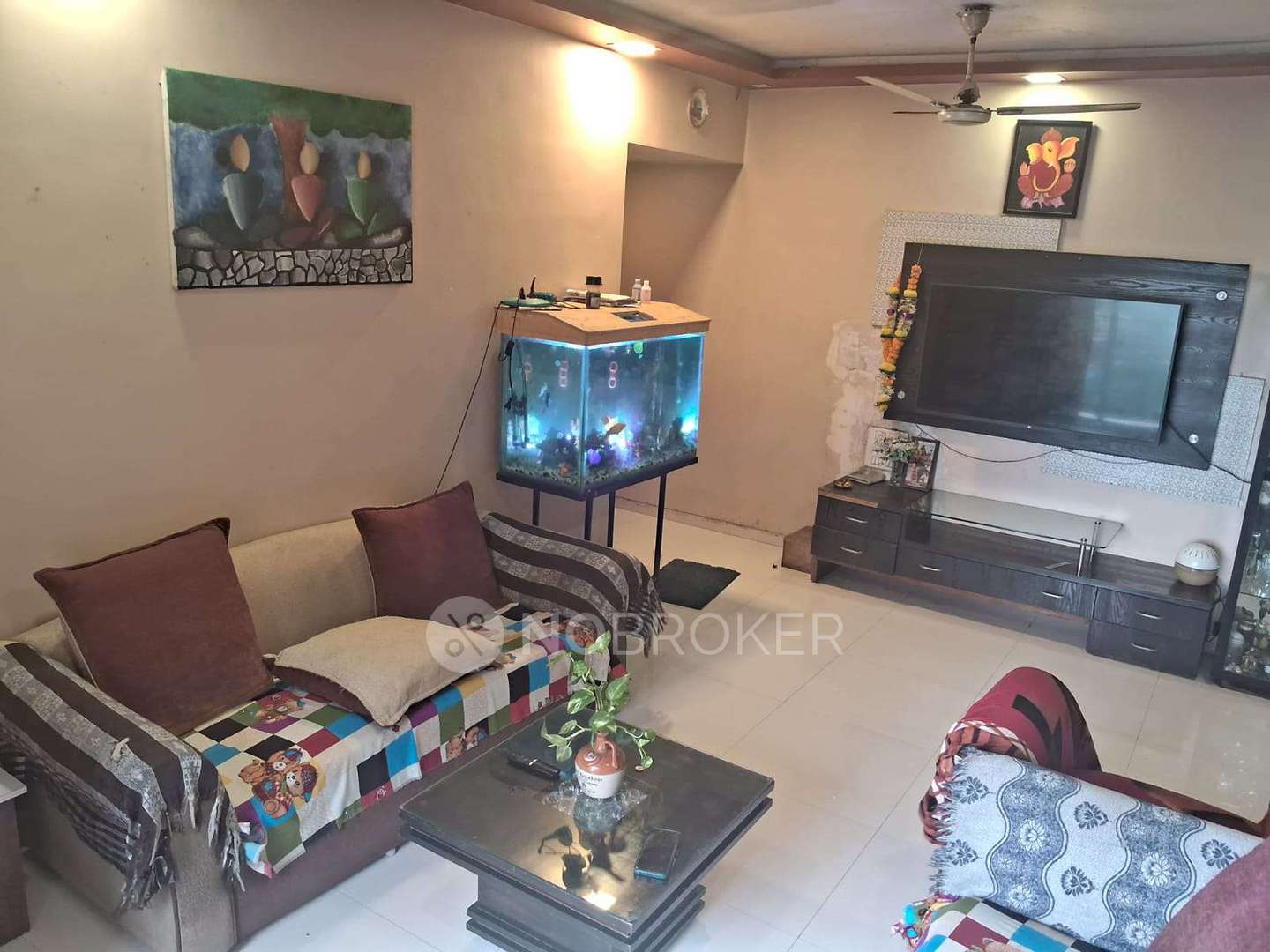 PG for Girls in Malad East