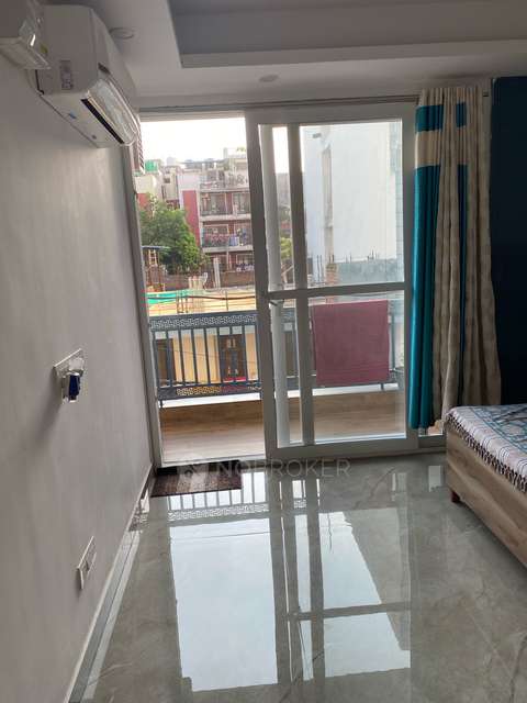 3 BHK Flat In Freedom Fighters Enclave For Sale  In Sainik Farm