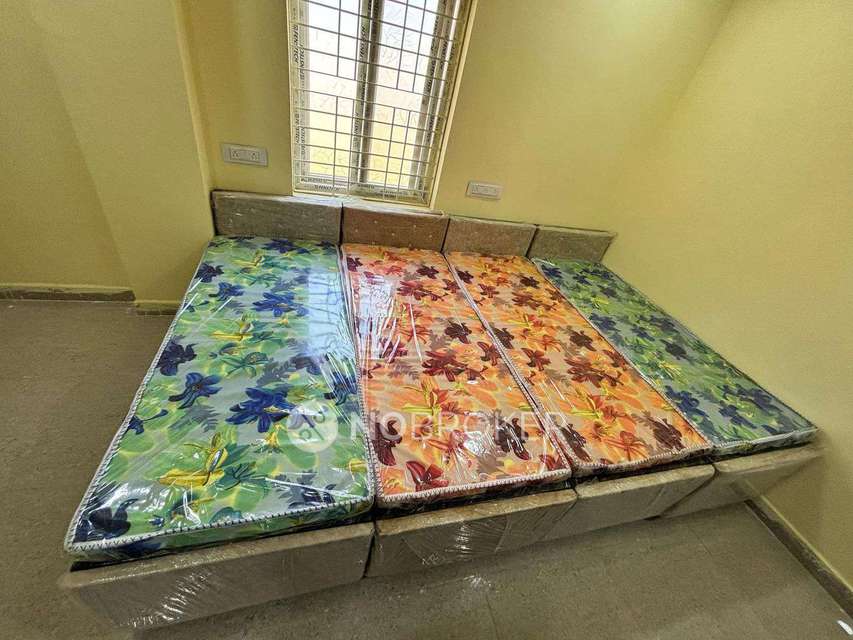 PG for Boys in Hafeezpet