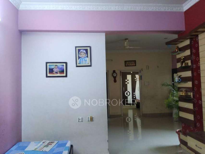 2 BHK Flat In Sumukha Apartments, Chanda Nagar For Sale  In Chanda Nagar