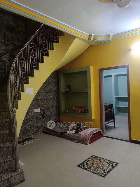 PG for Girls in Alandur