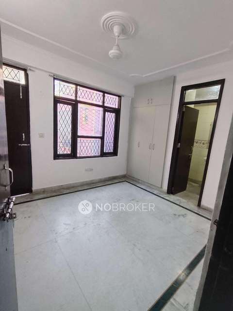 3 BHK Flat In Deepika Apartment For Sale  In Sainik Farm