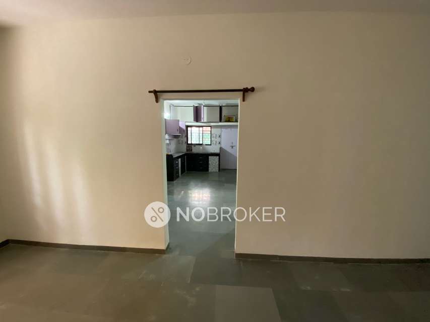 2 BHK Flat In Pramod Apartment For Sale  In Model Colony