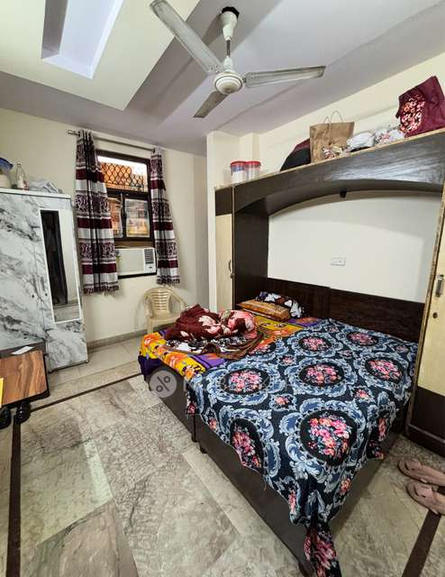 PG for Girls in Virender Nagar, Janakpuri