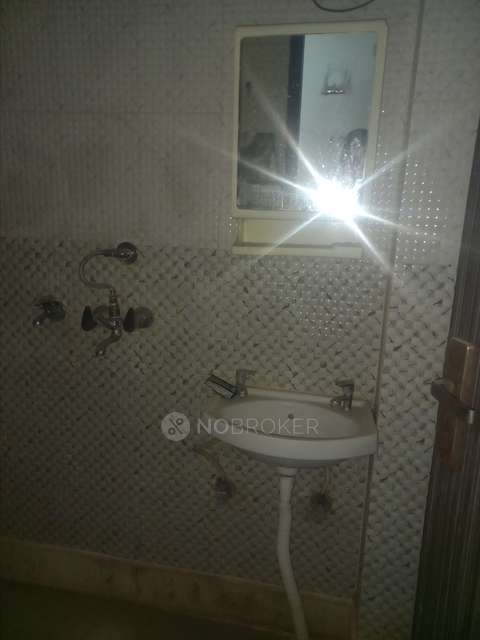 2 BHK Flat For Sale  In Ramesh Nagar