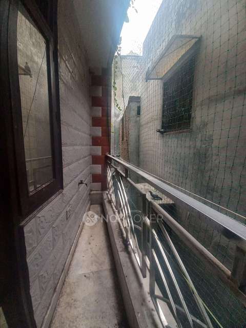 2 BHK Flat For Sale  In Ramesh Nagar